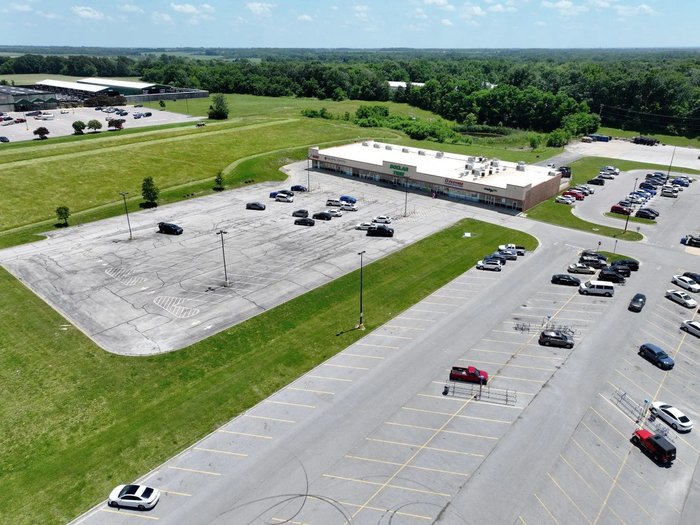 Auction - Receiver Sale: Walmart & Menards Shadow… — Sale in Danville, IL, photo 4 of 4