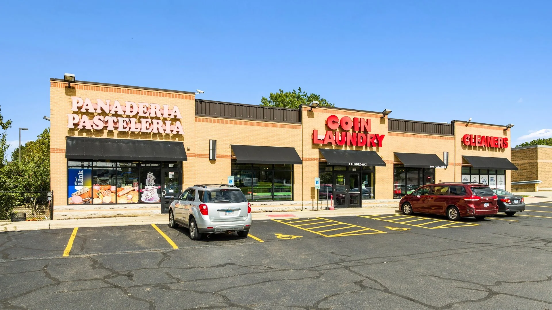 2-Unit Retail Center Shadow Anchored by ALDI — Sale in Round Lake Beach, IL, photo 3 of 6