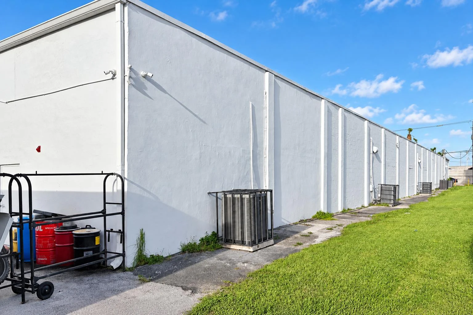 Motor City Center | Hialeah Gardens Retail Showroom |… — Sale in Hialeah, FL, photo 2 of 5