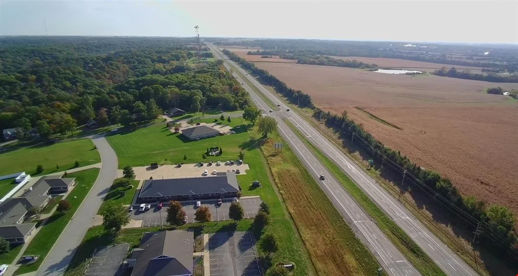 22955 Grosenbach Rd — Sale in Washington, IL, photo 5 of 8