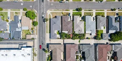 3760 S Bronson Ave, Los Angeles CA 90018 — Sale in Los Angeles, CA, photo 1 of 7
