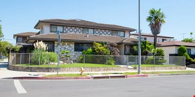 3760 S Bronson Ave, Los Angeles CA 90018 — Sale in Los Angeles, CA, photo 6 of 7