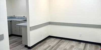 2095 W Main St. — Lease in League City, TX, photo 7 of 8