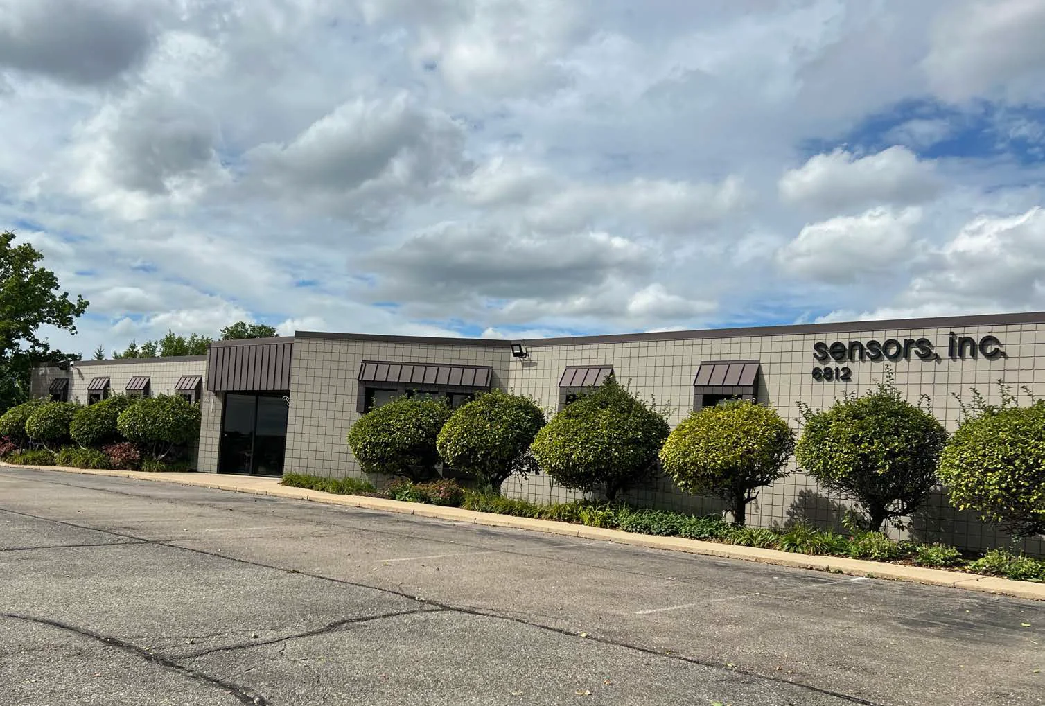 6812 South State Road — Sale in Saline, MI, photo 1 of 4