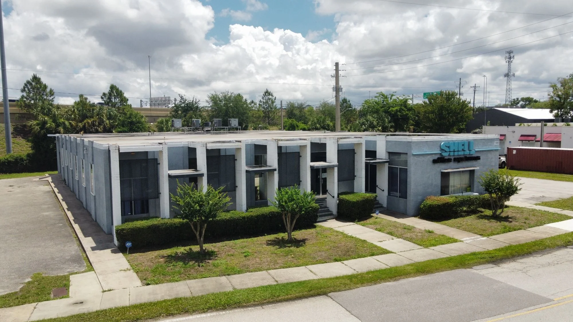 1445 Montana Avenue — Sale in Jacksonville, FL, photo 2 of 5