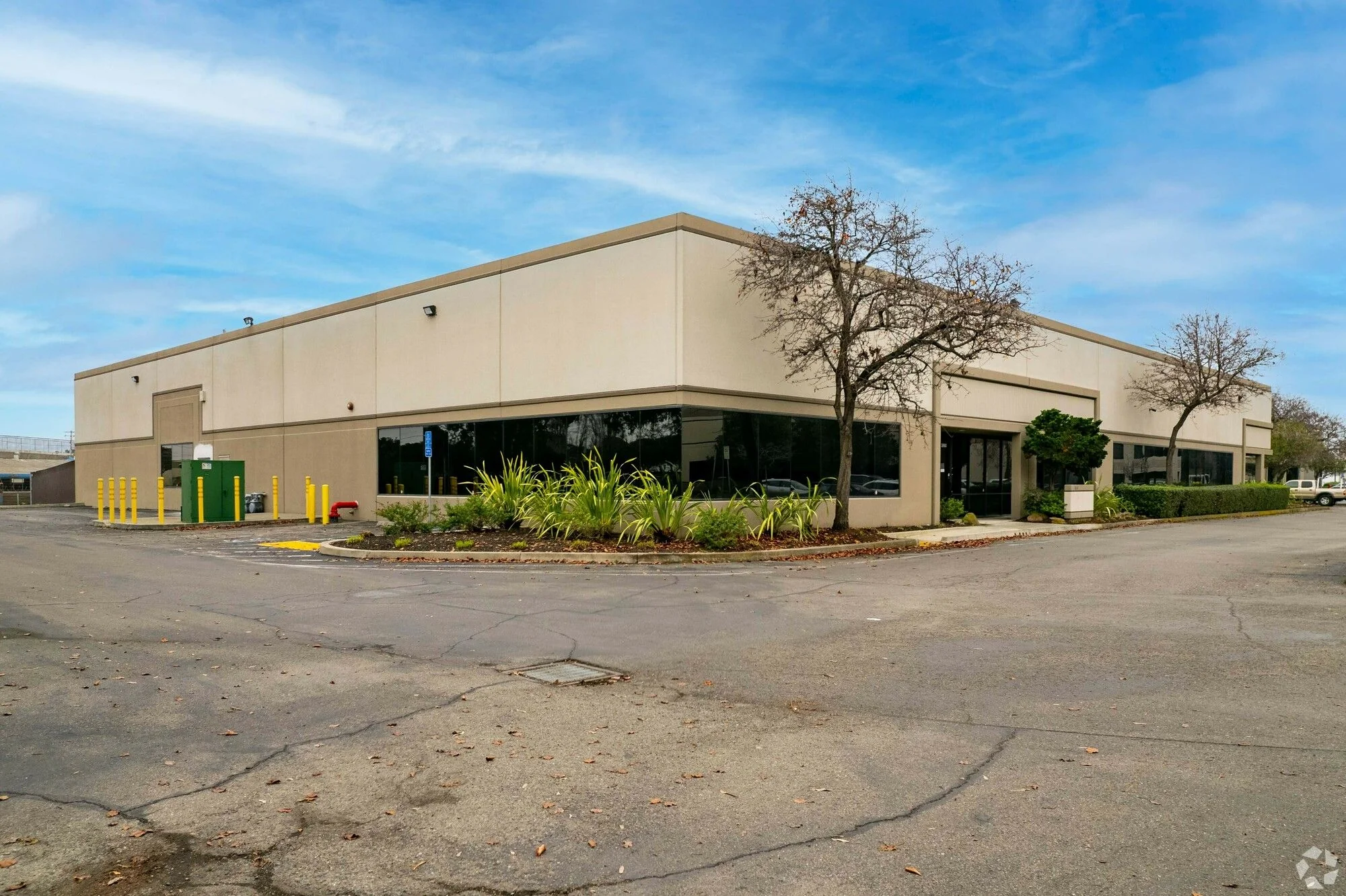 Bay Center Business Park — Lease in Hayward, CA, photo 1 of 6
