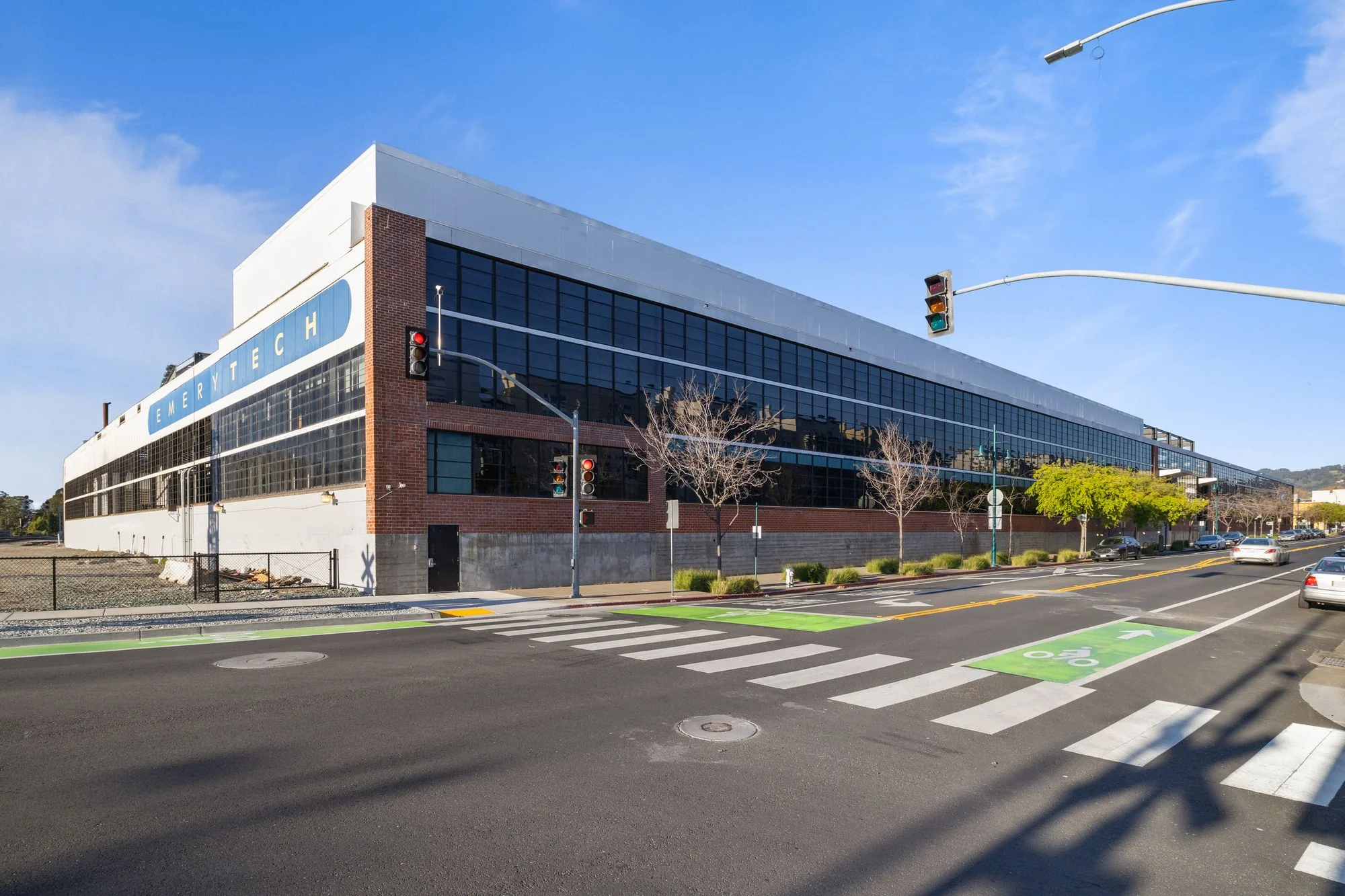 EmeryTech Centre — Lease in Emeryville, CA, photo 2 of 8