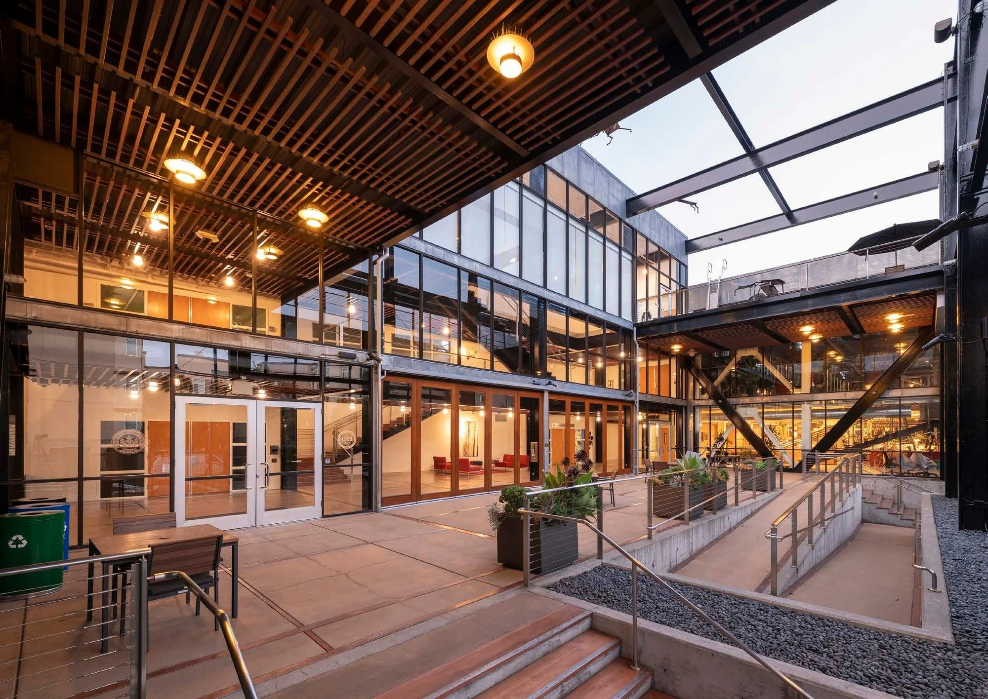 EmeryTech Centre — Lease in Emeryville, CA, photo 5 of 8