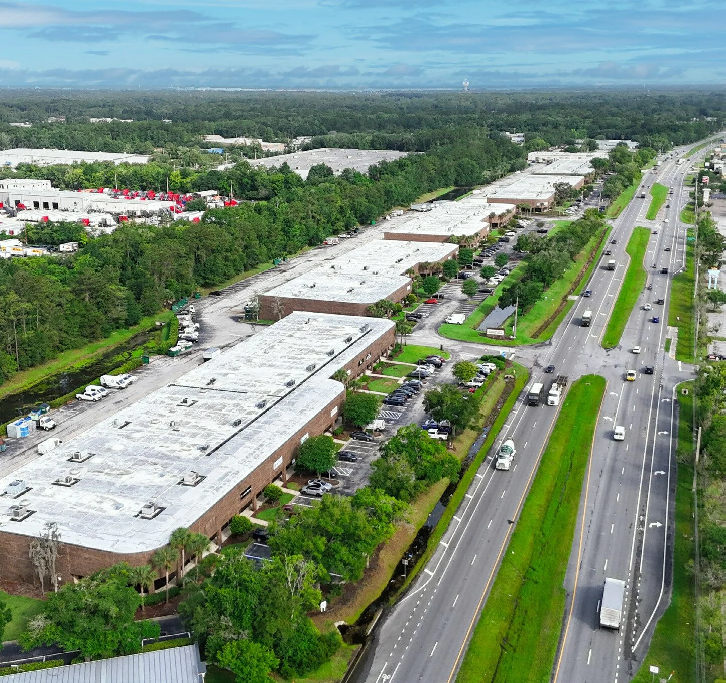 Interstate South Commerce Center - 9440-9456 Philips… — Lease in Jacksonville, FL, photo 3 of 8