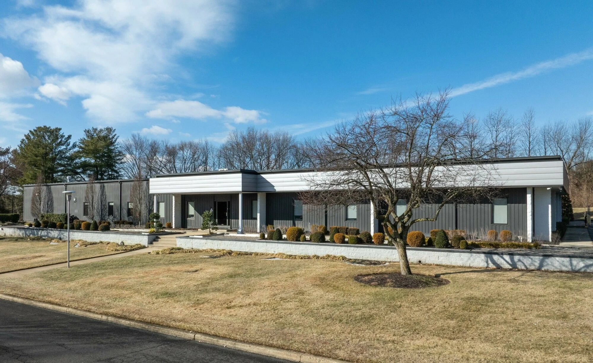 Moorestown West Corporate Center — Lease in Moorestown, NJ, photo 1 of 6