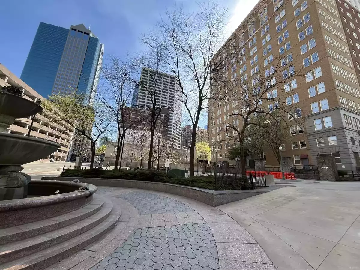1000-1016 Main St — Sale in Kansas City, MO, photo 2 of 8