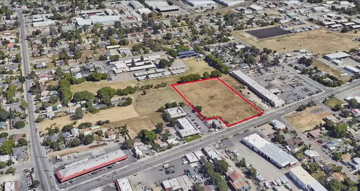 2811 Fremont St E — Sale in Stockton, CA, photo 1 of 1
