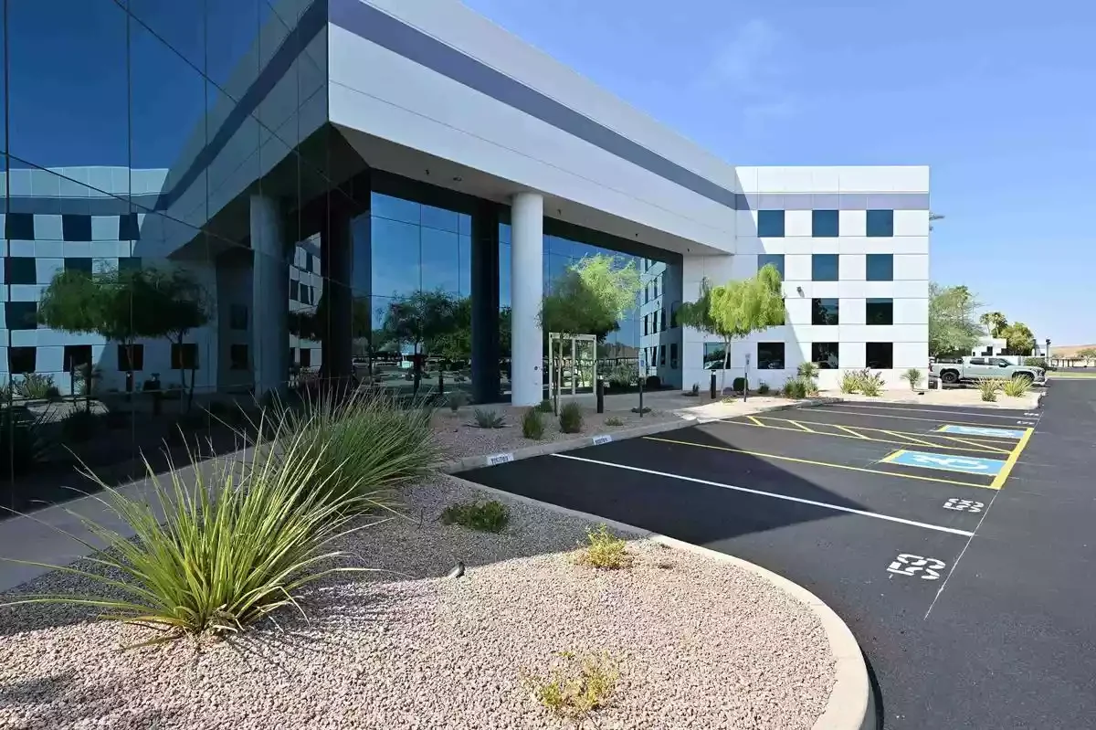 4717 E Hilton Avenue, Phoenix, AZ 85034 — Sale in Phoenix, AZ, photo 2 of 8