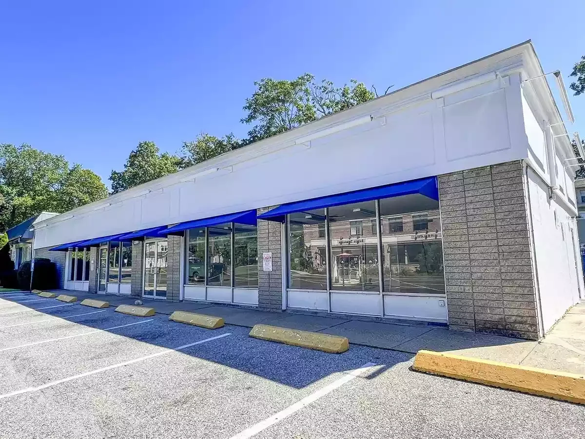 1380 East Putnam Avenue — Sale in Greenwich, CT, photo 1 of 1