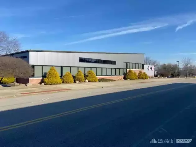 62 N Summit Street — Sale in Akron, OH, photo 2 of 2