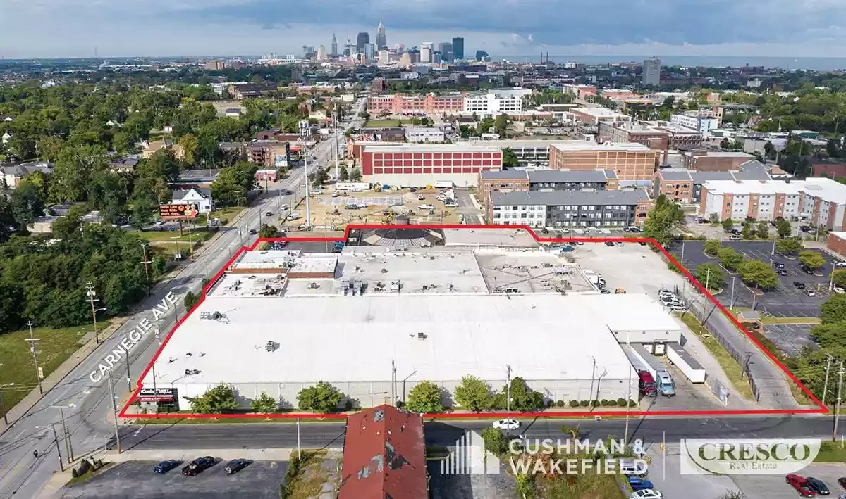 7501 Carnegie Avenue - photo 1 - Cleveland, OH