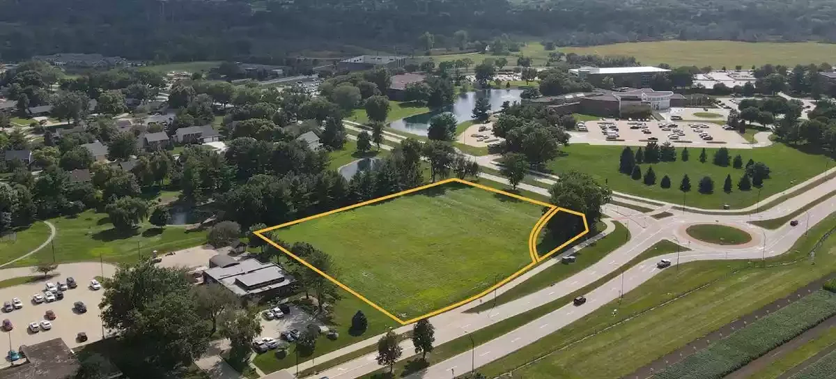 Commercial Land For Sale | NW 62nd & Pioneer Pkwy,… — Sale in Johnston, IA, photo 1 of 1