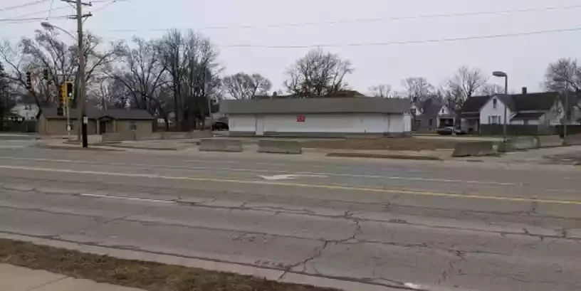 4701451 - 1232 East Main - Danville IL — Sale in Danville, IL, photo 1 of 1