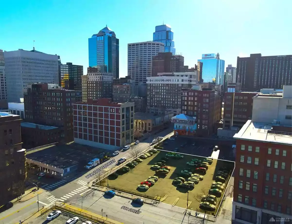 205 W 9th Street — Sale in Kansas City, MO, photo 1 of 1