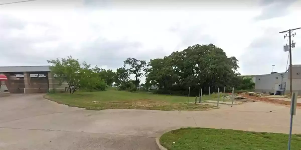 Corner of Treepoint Drive and Little School Road -… — Sale in Arlington, TX, photo 1 of 1