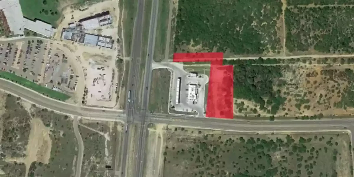 NE Corner of U.S. 83 & Cielito Lindo Blvd. - Laredo TX — Sale in Laredo, TX, photo 1 of 1