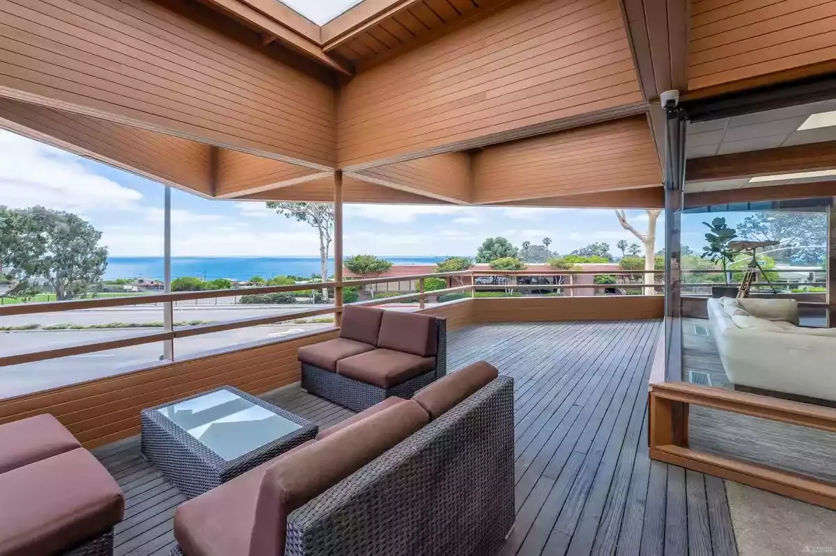 853 Camino del Mar — Sale in San Diego, CA, photo 3 of 3