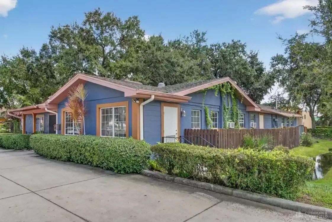 2826 Shader Road - photo 1 - Orlando, FL