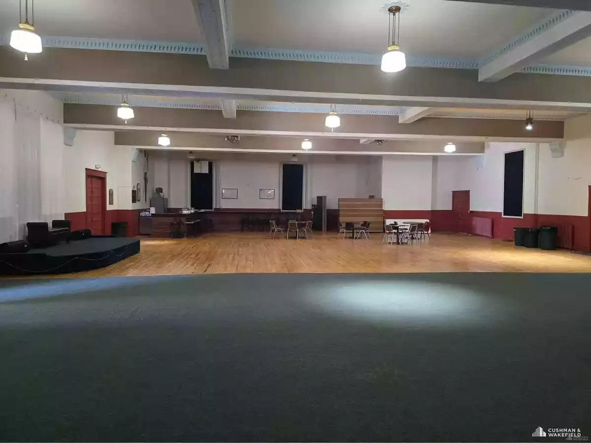 501 West Pine Street - photo 3 - Rawlins, WY