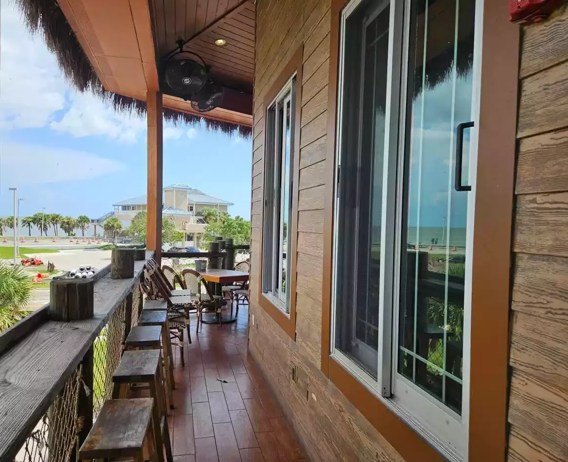 17501 Harbour Point Dr — Sale in Fort Myers, FL, photo 4 of 4