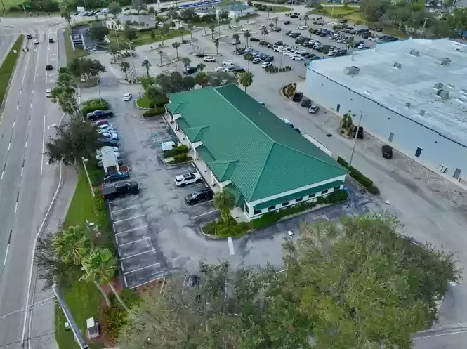 1791 Boy Scout Dr. — Sale in Fort Myers, FL, photo 2 of 5
