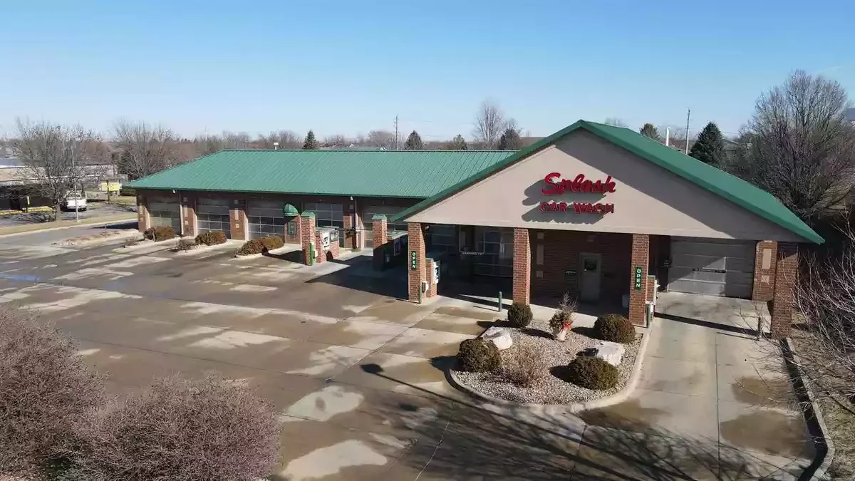 Splash Car Wash | For Sale | 1325 N Ankeny Blvd,… — Sale in Ankeny, IA, photo 1 of 1