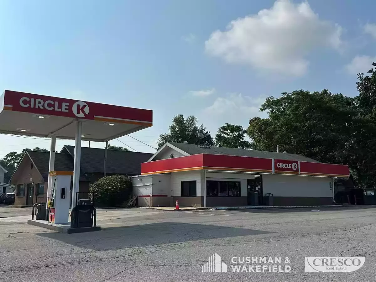 411 East Main Street (Former Circle K) — Sale in Ashland, OH, photo 1 of 1