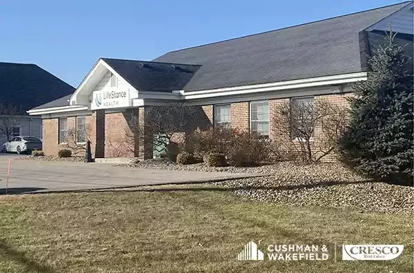1426 Center Road — Sale in Avon, OH, photo 3 of 8