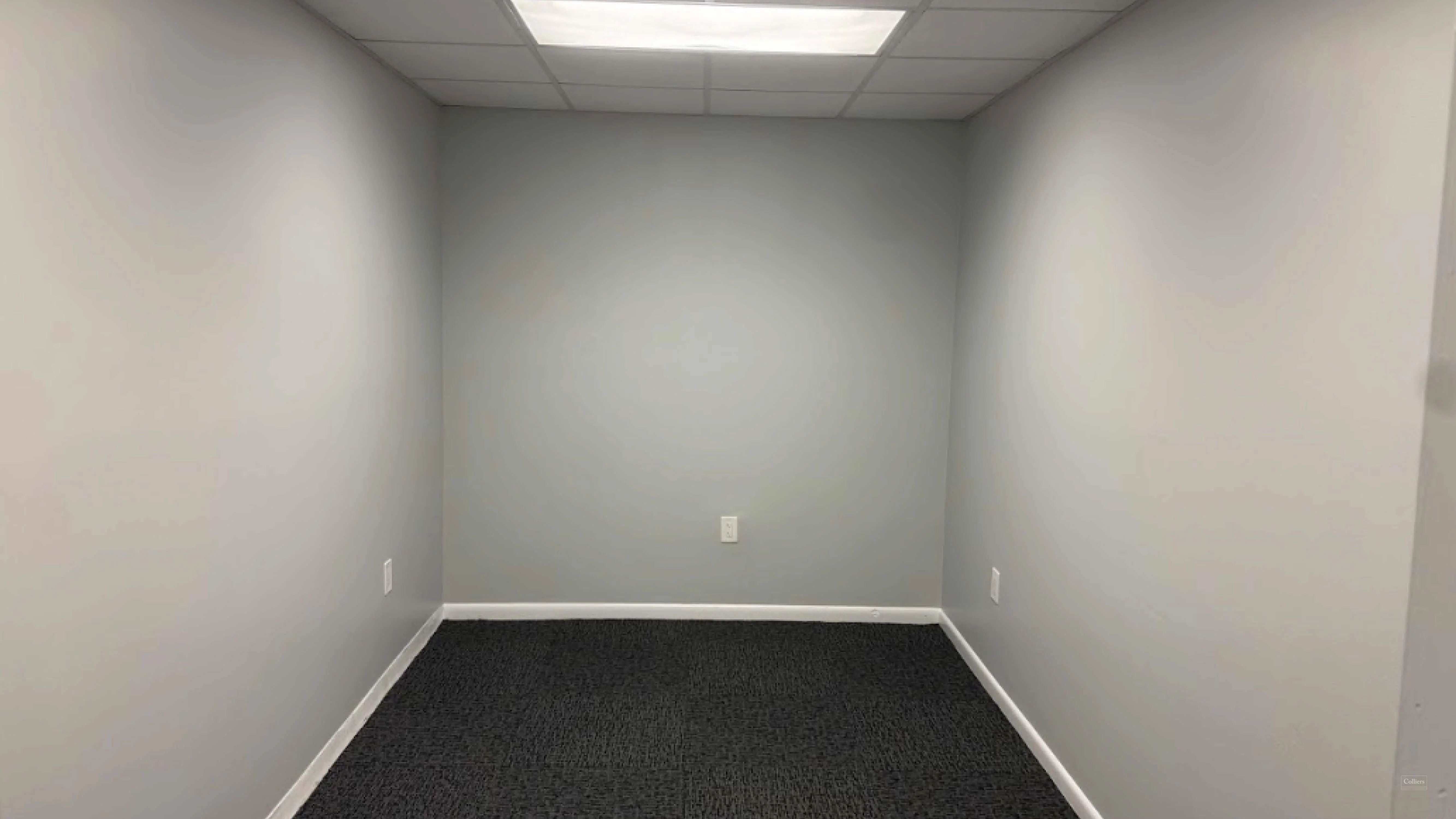 13,760± SF Standalone Warehouse — Sale in Jacksonville, FL, photo 3 of 8