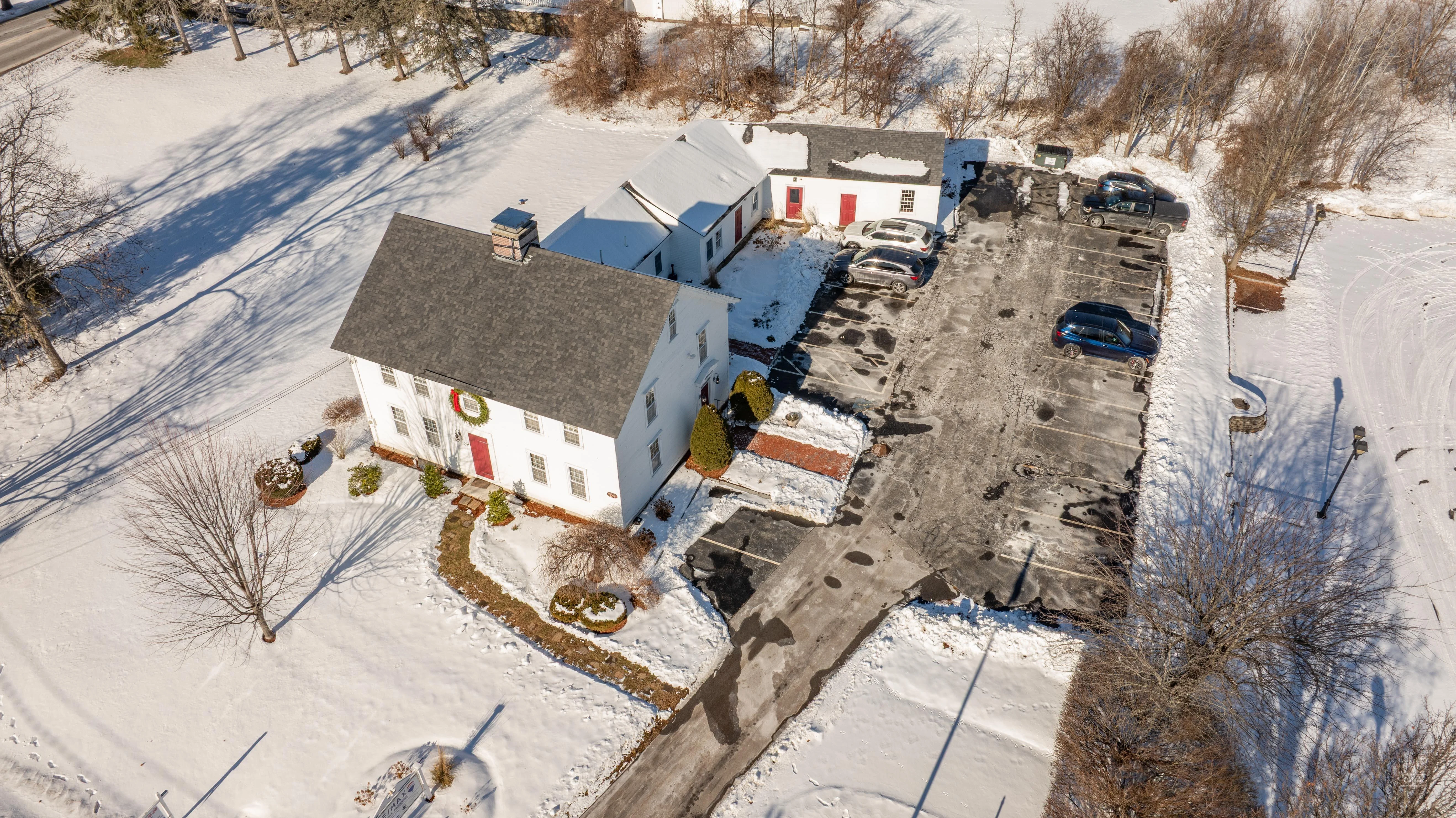 Income-Producing Professional Office — Sale in Hollis, NH, photo 2 of 8