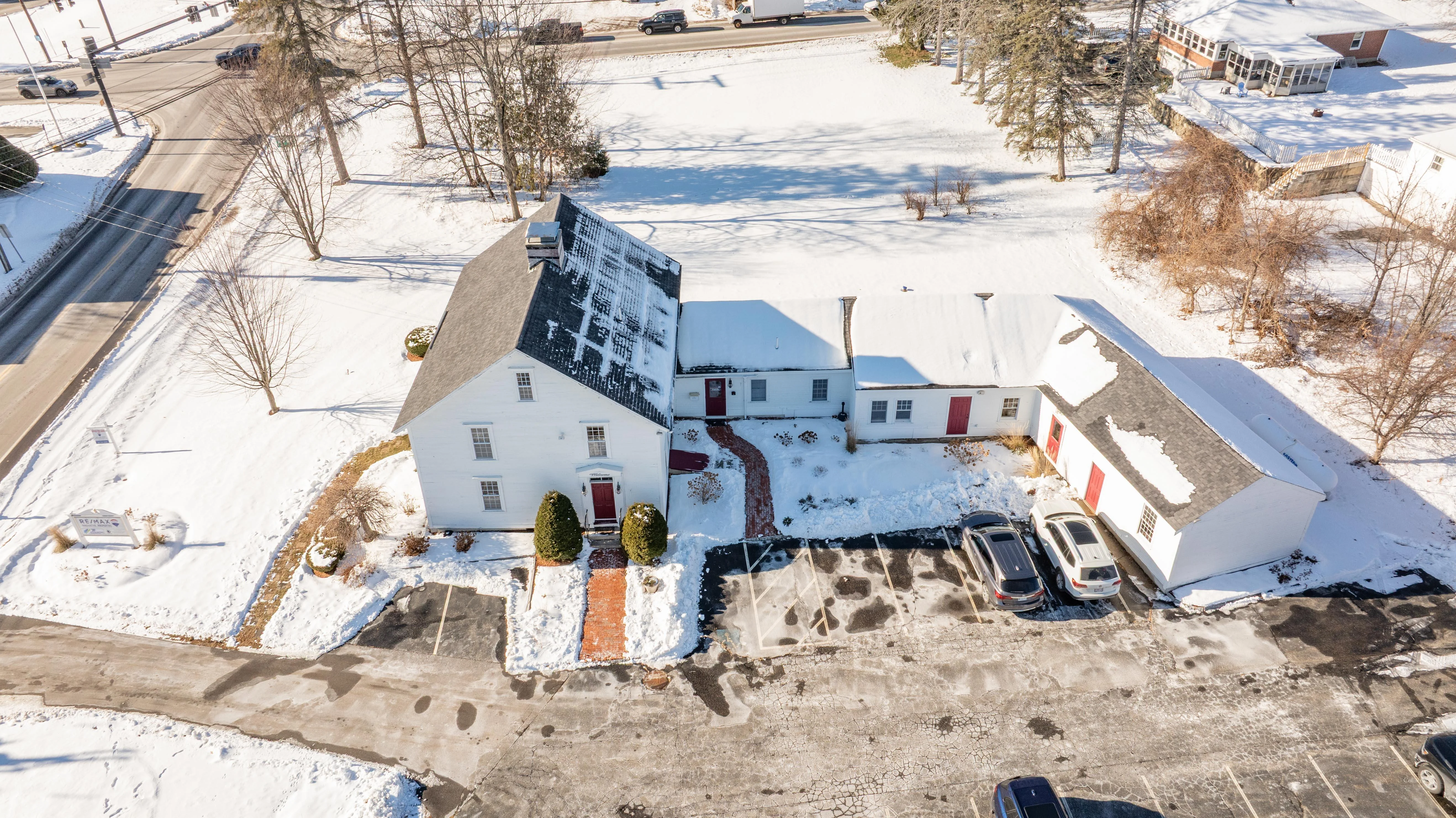 Income-Producing Professional Office — Sale in Hollis, NH, photo 3 of 8