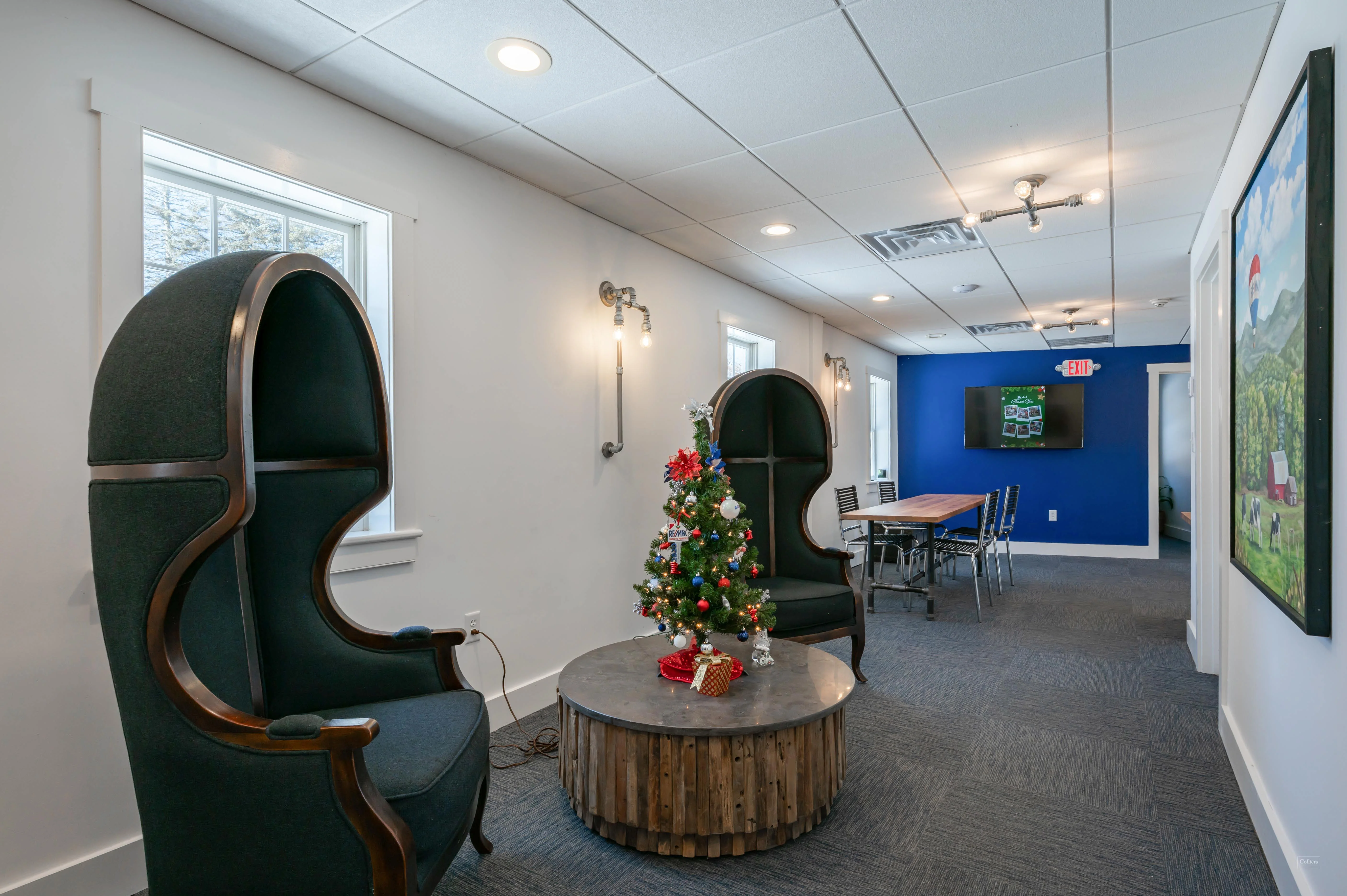 Income-Producing Professional Office — Sale in Hollis, NH, photo 7 of 8