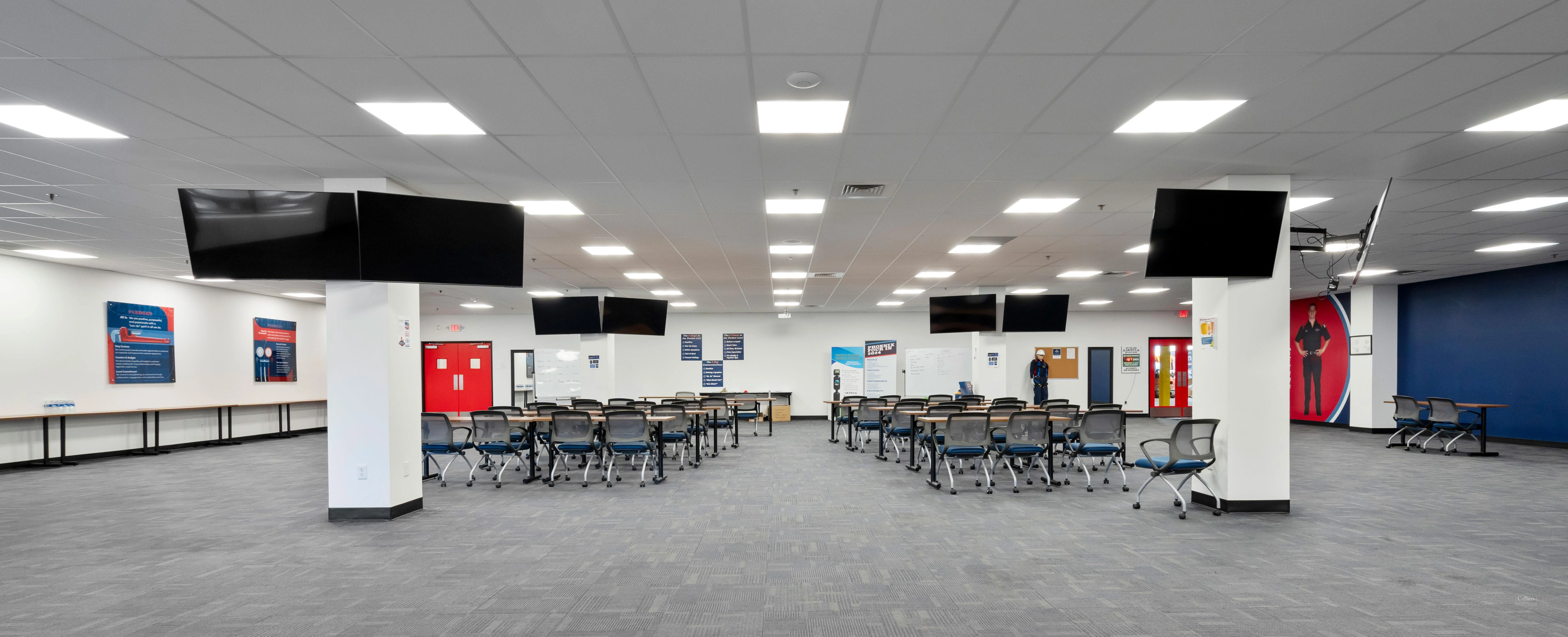 Industrial Flex Building for Sale in Phoenix — Sale in Phoenix, AZ, photo 4 of 8