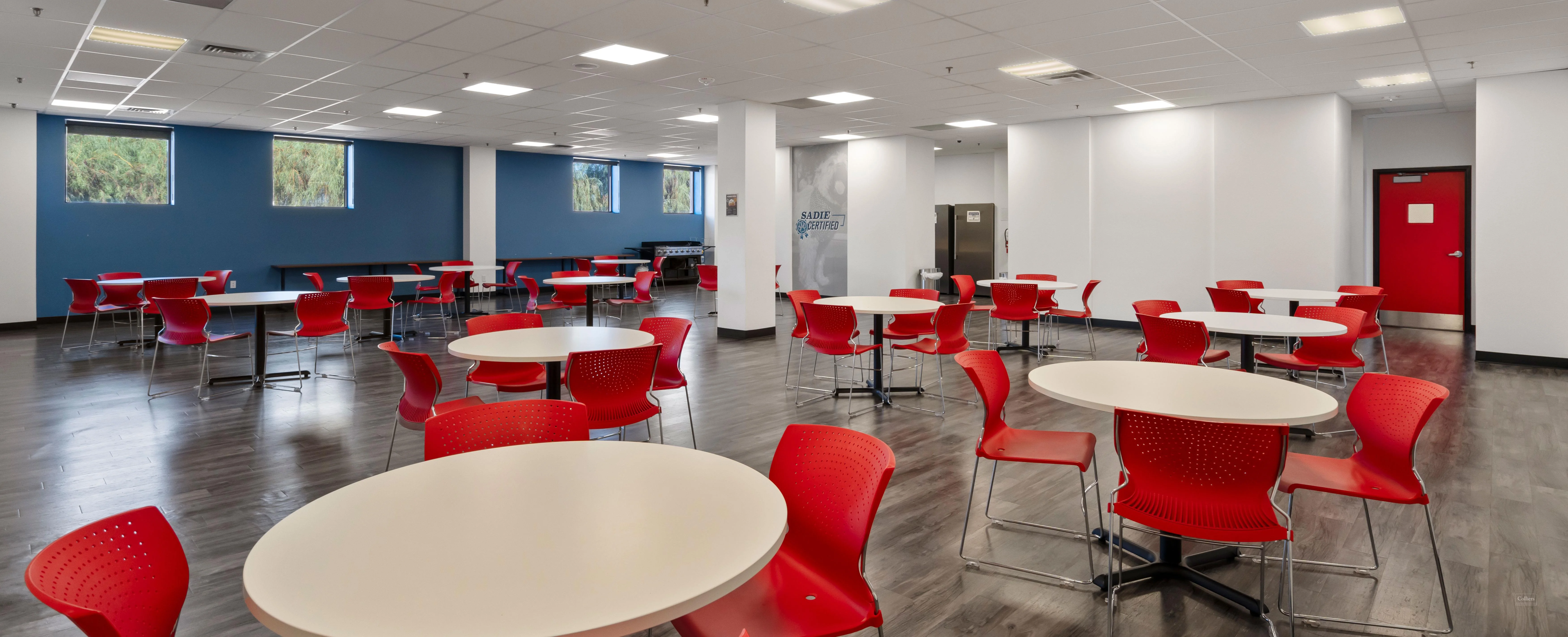 Industrial Flex Building for Sale in Phoenix — Sale in Phoenix, AZ, photo 5 of 8
