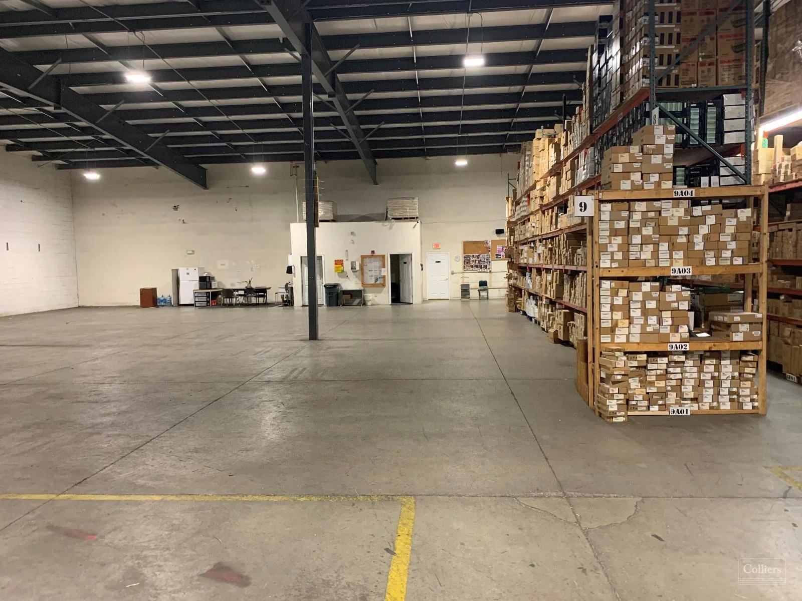 Industrial/Warehouse Condominium — Sale in Plaistow, NH, photo 3 of 6