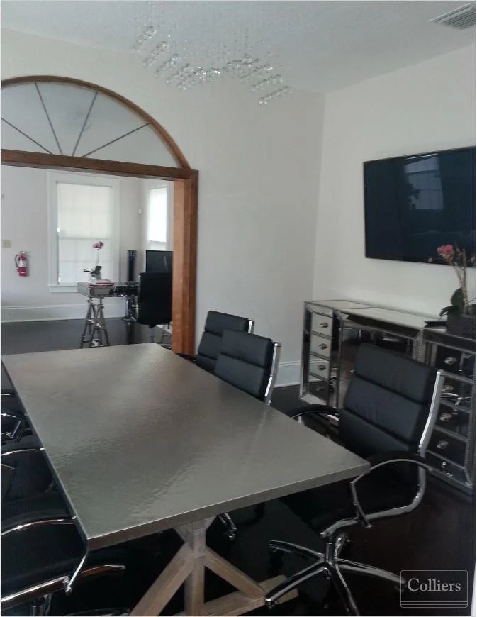 Office Building For Sale in historic Delaney Park — Sale in Orlando, FL, photo 6 of 8