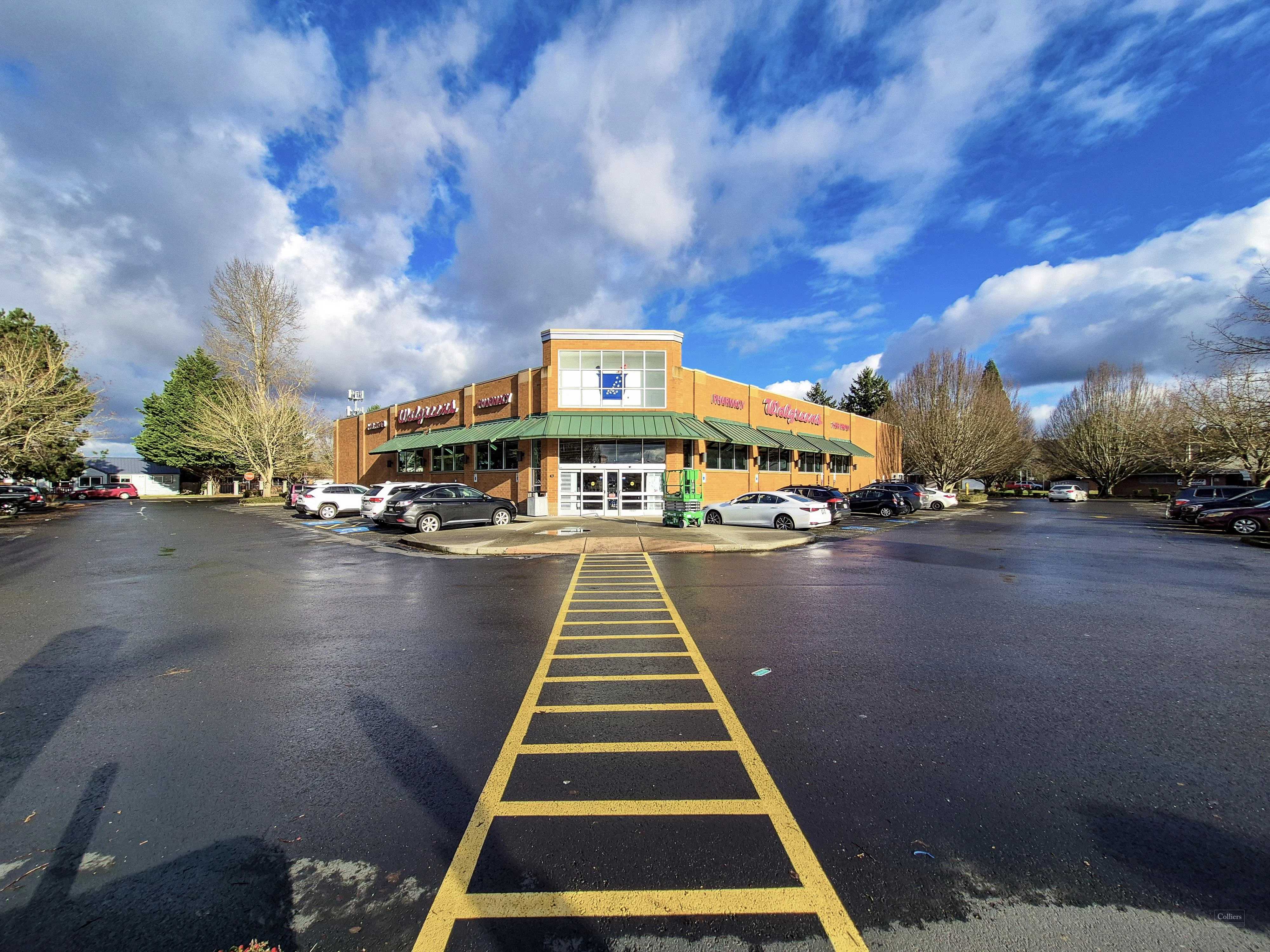 14,560 SF Free-Standing Retail Building on 1.82 AC Lot — Sale in Auburn, WA, photo 2 of 3