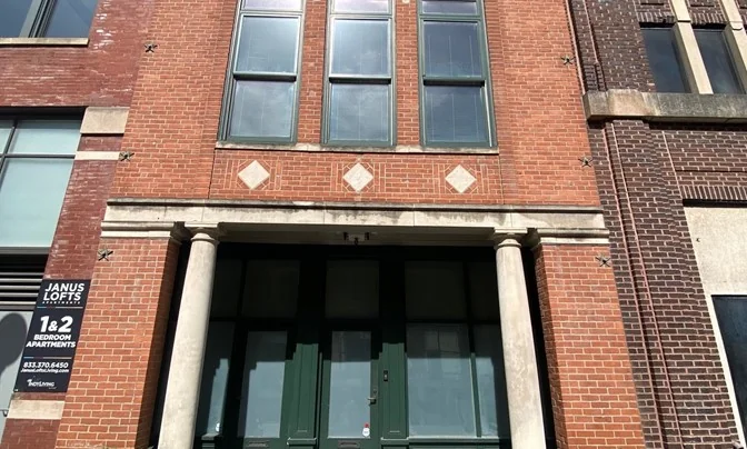 Building For Sale - Fully Lease - Located on the… — Sale in Indianapolis, IN, photo 5 of 8