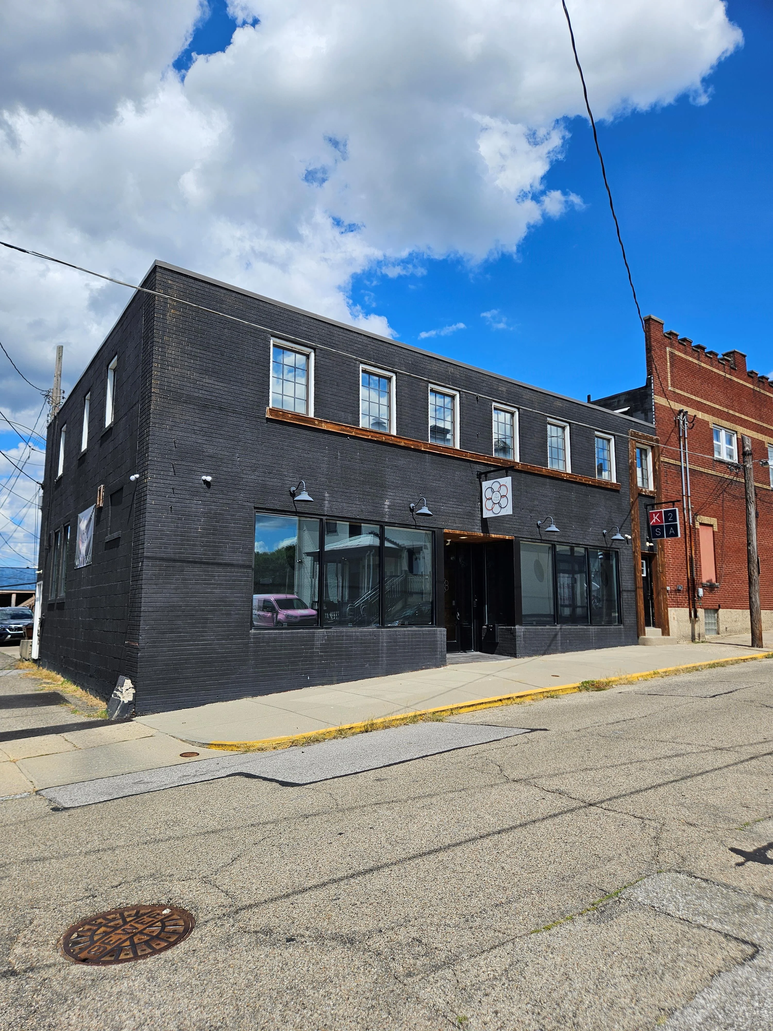 6 Pike Street — Sale in Cincinnati, OH, photo 1 of 8