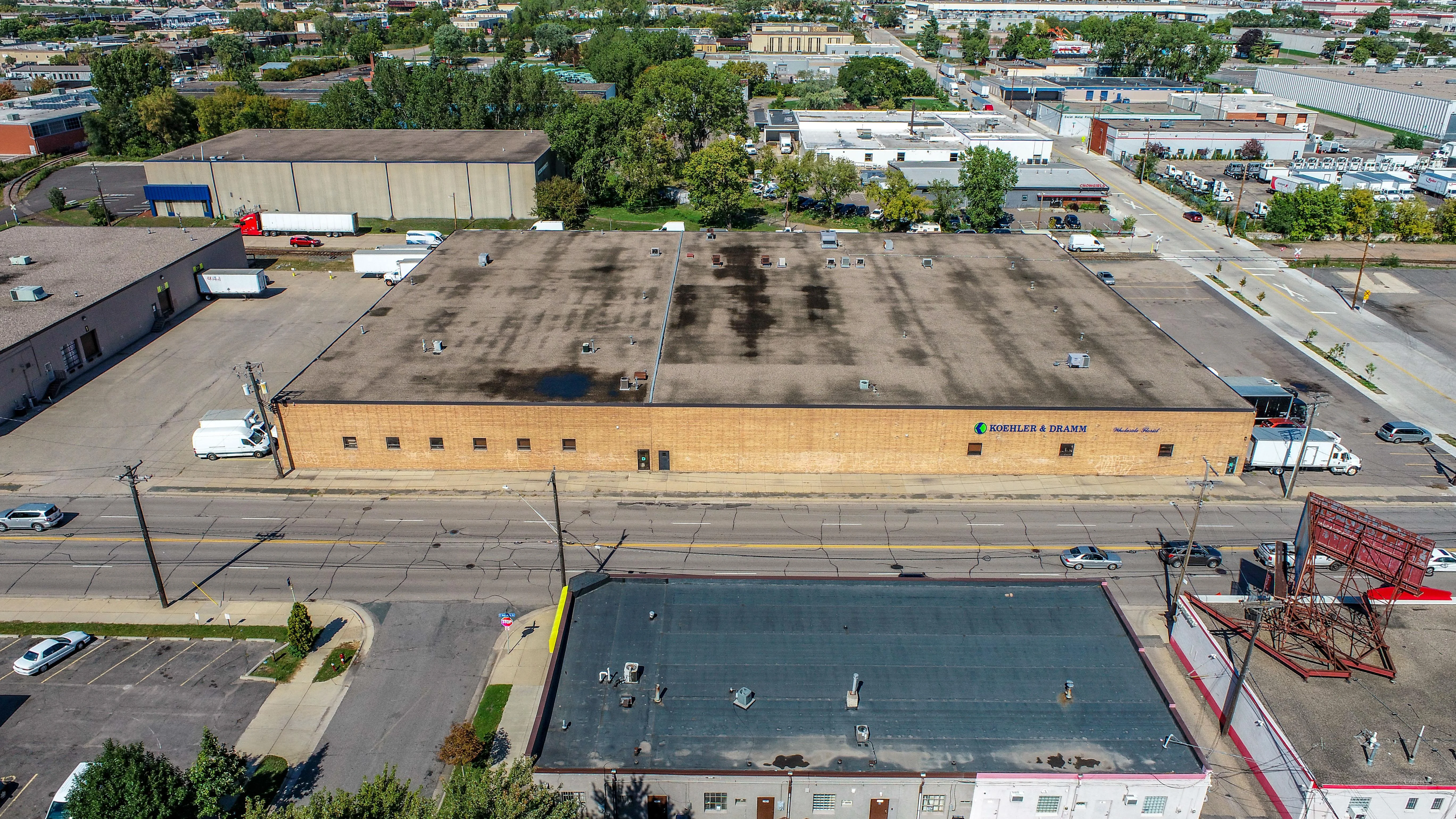 65,000 SF Stand-Alone Building in Minneapolis — Sale in Minneapolis, MN, photo 1 of 8