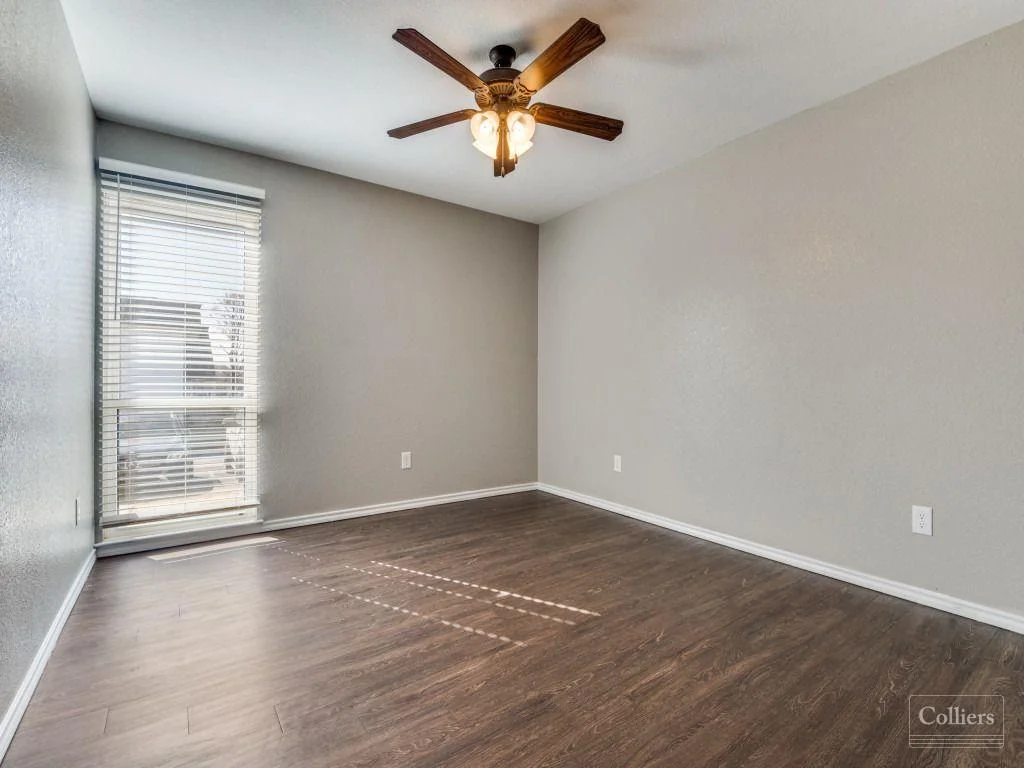 Estrella at Kiest — Sale in Dallas, TX, photo 2 of 8