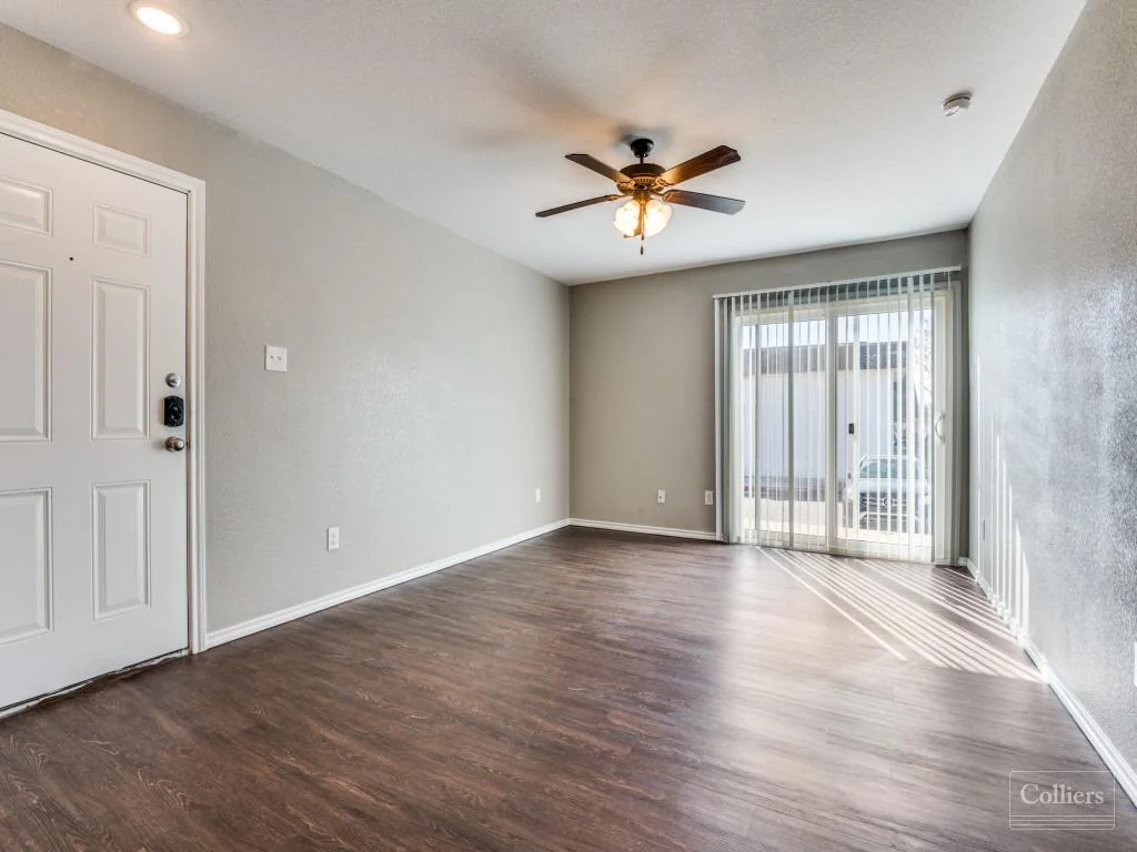 Estrella at Kiest — Sale in Dallas, TX, photo 4 of 8