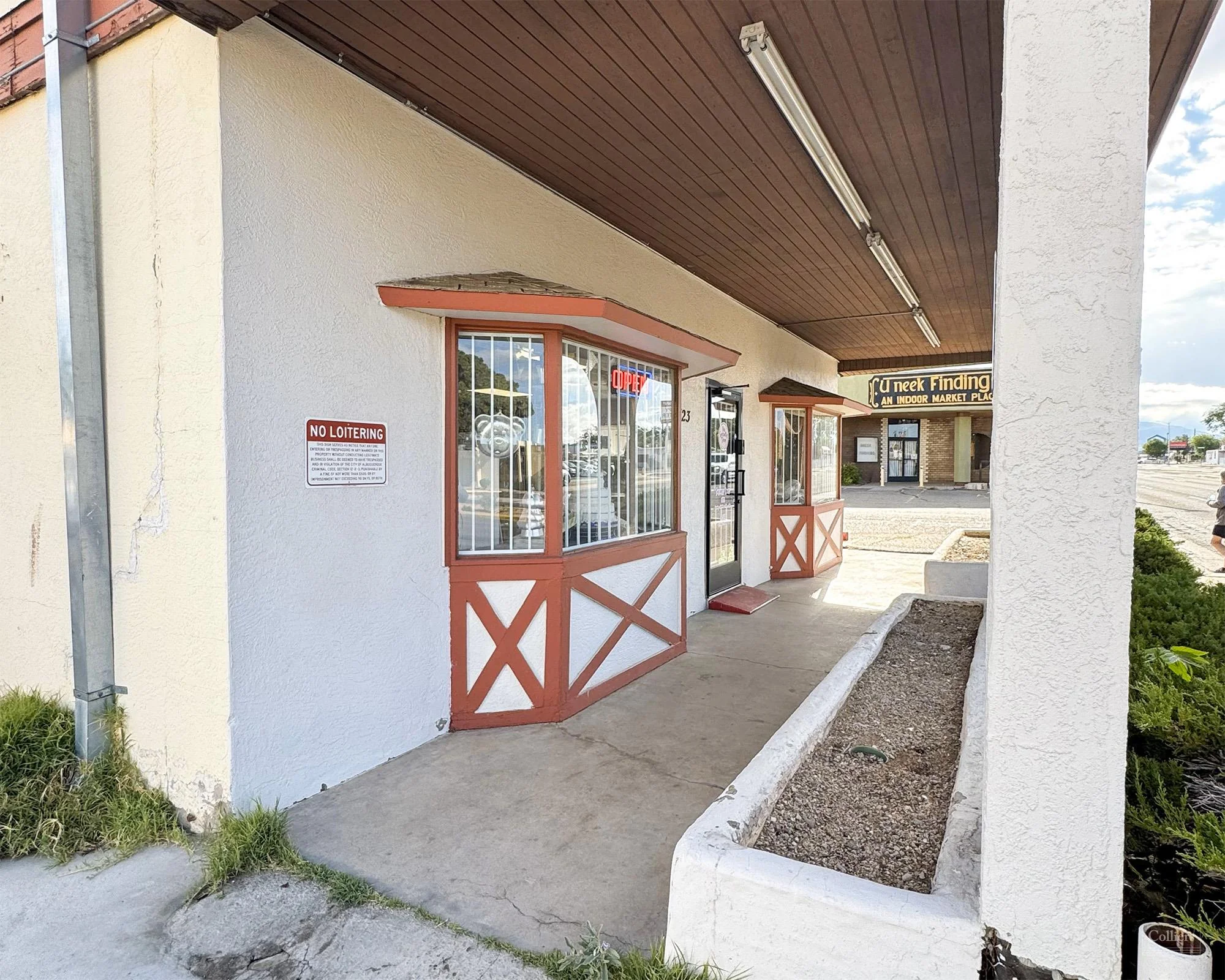 PRICE REDUCED: Freestanding Building Near Expo New… — Sale in Albuquerque, NM, photo 2 of 8