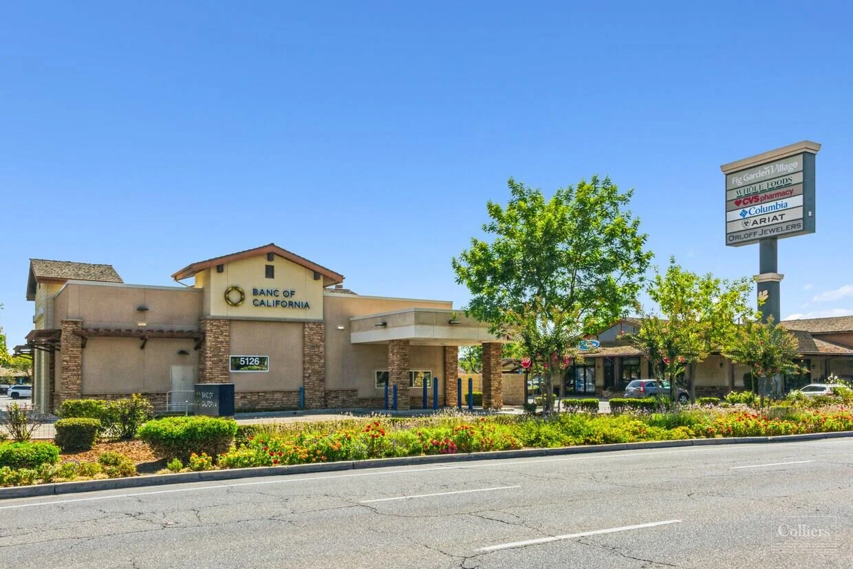 Banc of California - Fig Garden Village — Sale in Fresno, CA, photo 5 of 8