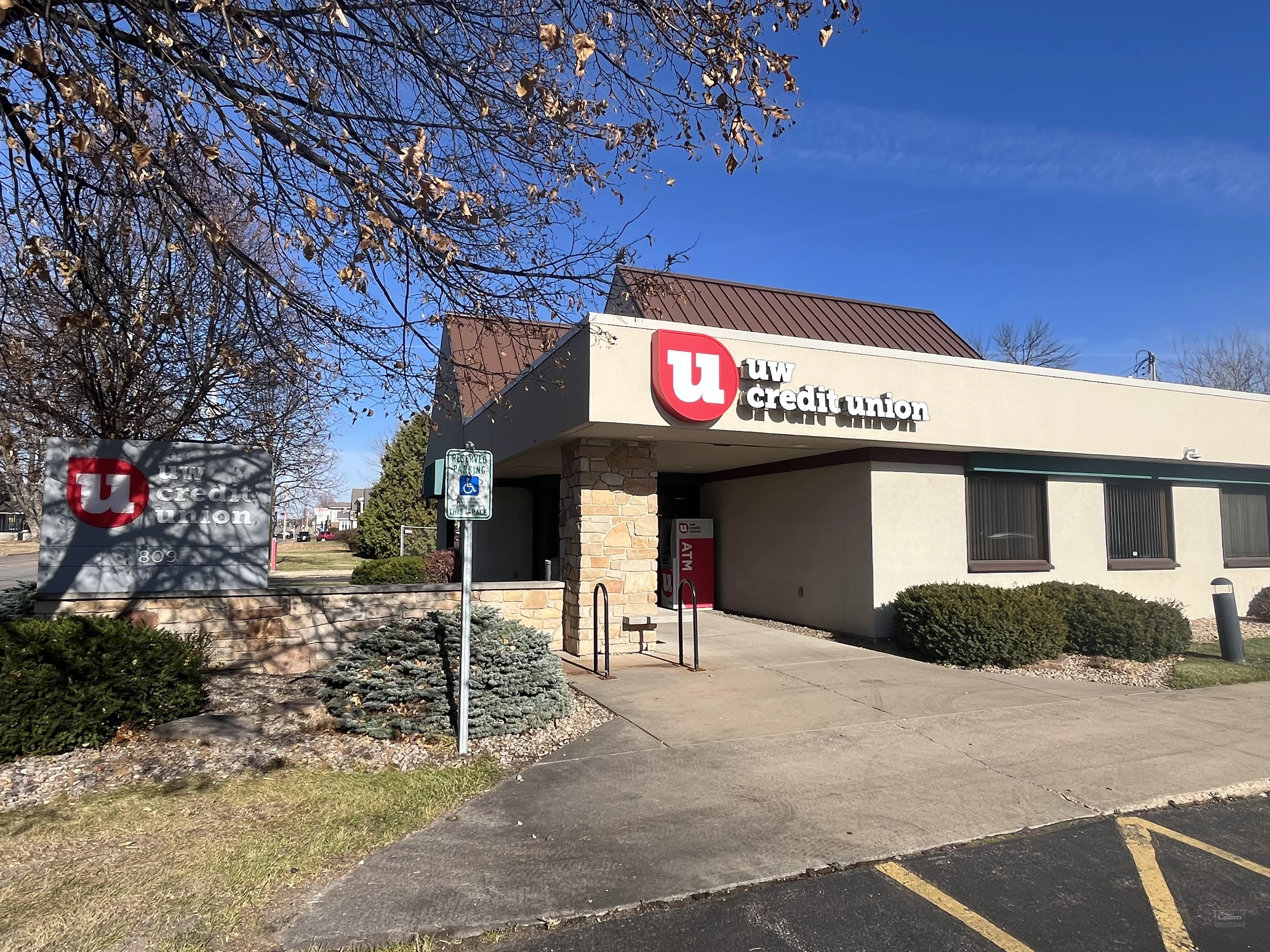 Former Bank Branch Available — Sale in Stevens Point, WI, photo 1 of 3